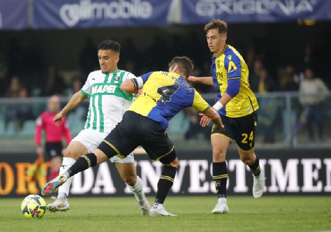 Soi kèo Sassuolo vs Verona, 23h30 ngày 1/9