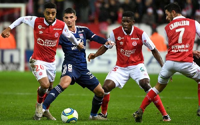 Soi kèo Reims vs Lyon, 18h00 ngày 1/10