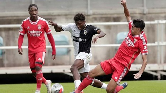 Soi kèo Benfica vs Farense, 01h00 ngày 09/12