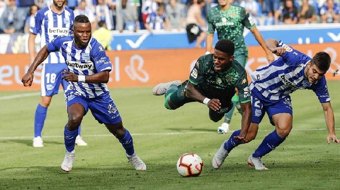 Soi kèo Alaves vs Real Betis, 23h30 ngày 8/10