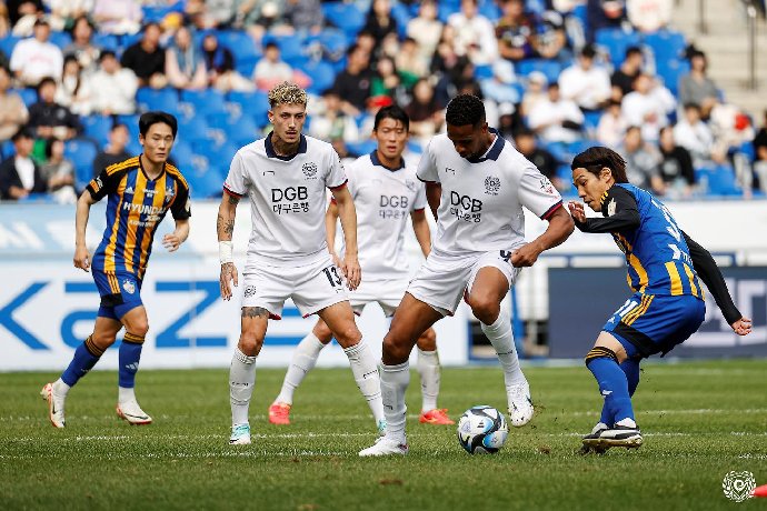 Soi kèo Daegu vs Gwangju, 14h30 ngày 11/11
