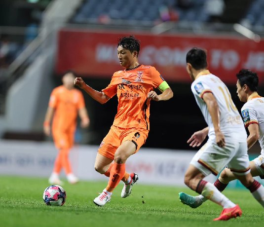 Soi kèo Jeju United vs FC Seoul, 14h30 ngày 11/11