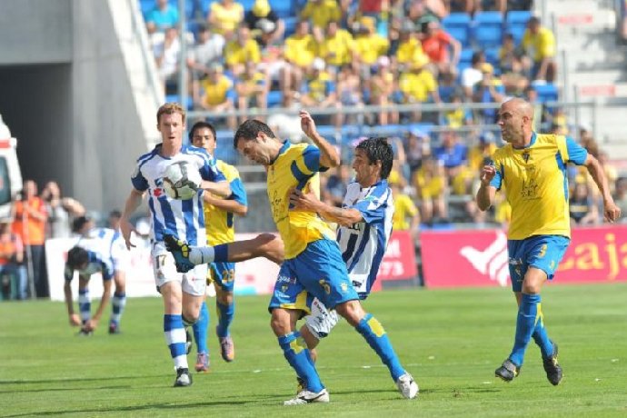 Nhận Định Cadiz vs Real Sociedad, 01h00 ngày 22/12: Gần hơn Top 4