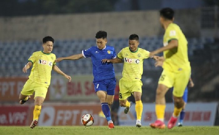 Nhận định Quảng Nam vs Hòa Bình, 17h00 24/11