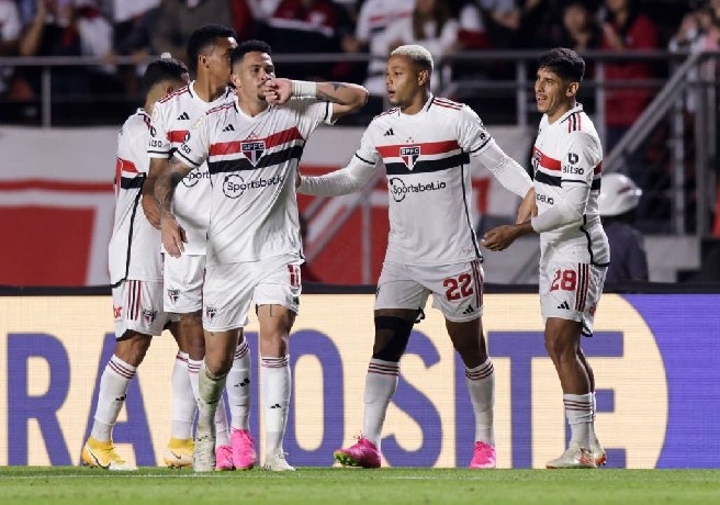 Soi kèo Sao Paulo vs Cuiaba, 4h30 ngày 27/11
