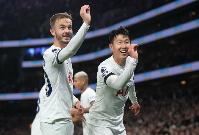 Soi kèo Phạt Góc - Tài Xỉu Crystal Palalace vs Tottenham 2h ngày 28/10