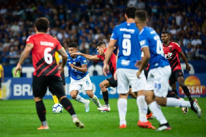 Soi kèo Cruzeiro vs Atletico Paranaense, 06h00 ngày 01/12