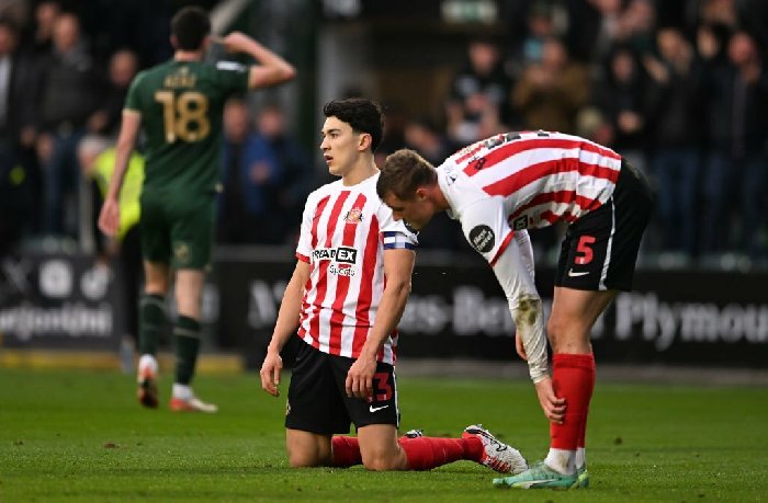 Soi kèo Sunderland vs Huddersfield Town, 2h45 ngày 30/11