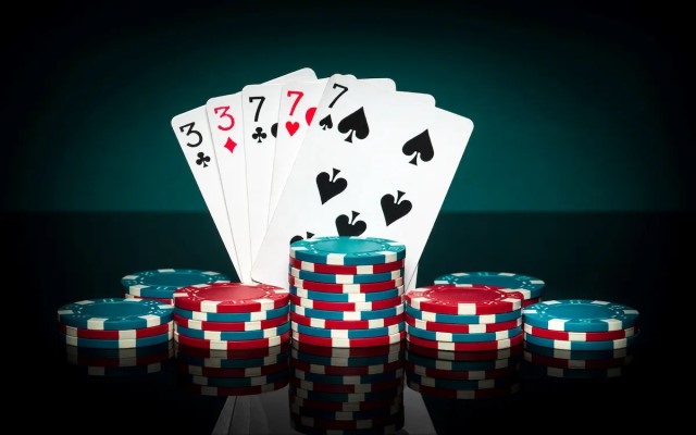 Đôi nét thông tin về thoải loại bài lá cá cược Poker